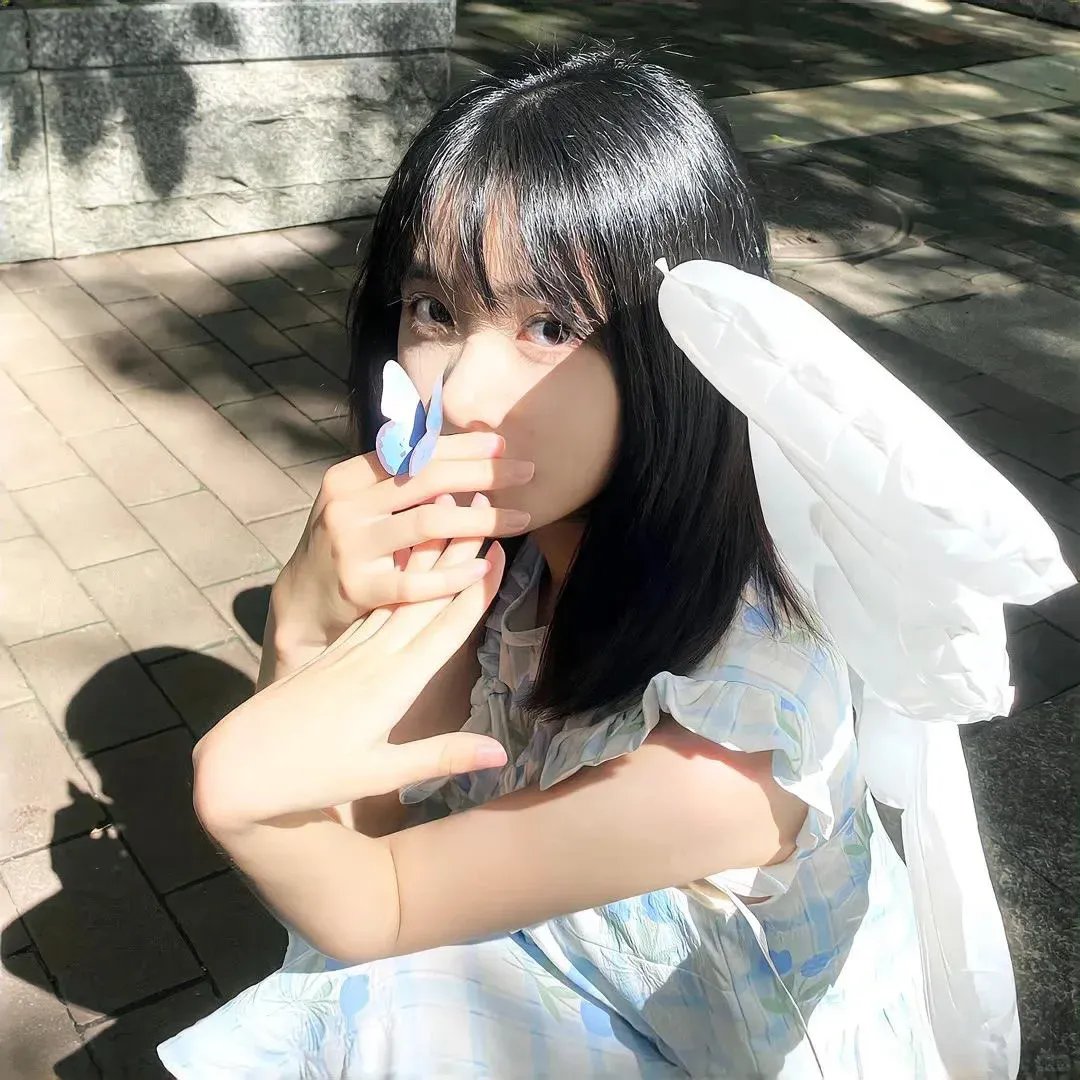 5个吓鬼的少年